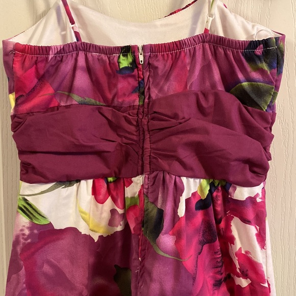 Suzy Shier Flower Pattern Strap Dress - Zip Back With Lacy Hem - Size S - Picture 5 of 13